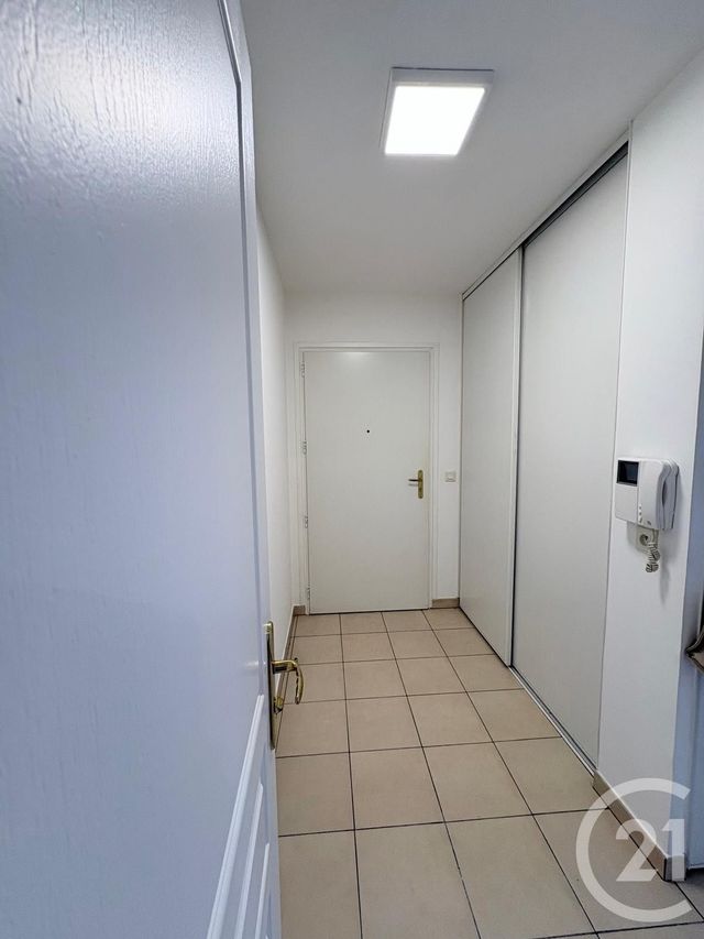 Appartement Studio à louer - 1 pièce - 33.17 m2 - AMBILLY - 74 - RHONE-ALPES - Century 21 Adl Genevois