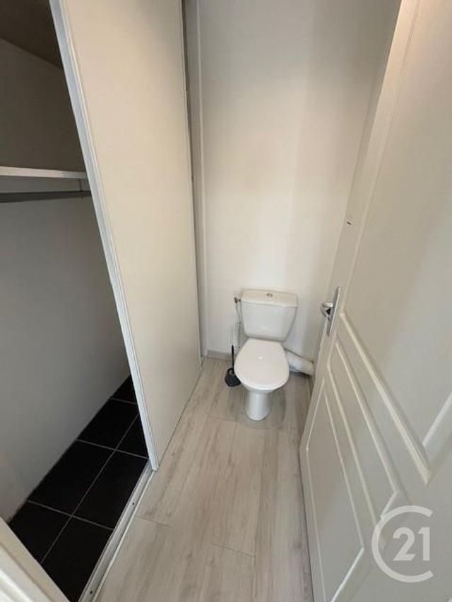 Appartement F3 à louer - 3 pièces - 72.8 m2 - ANNEMASSE - 74 - RHONE-ALPES - Century 21 Adl Genevois