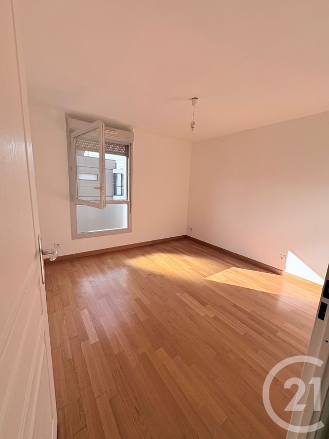 Appartement F3 à louer - 3 pièces - 72.8 m2 - ANNEMASSE - 74 - RHONE-ALPES - Century 21 Adl Genevois