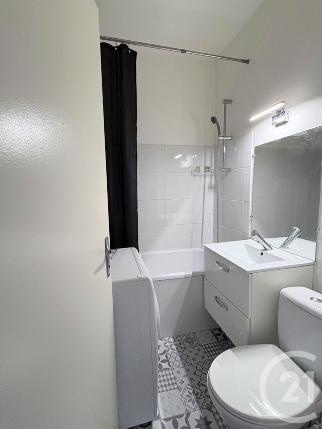 Appartement F1 à louer - 1 pièce - 24.0 m2 - ANNEMASSE - 74 - RHONE-ALPES - Century 21 Adl Genevois