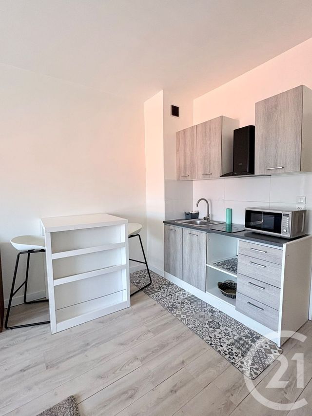 Appartement F1 à louer - 1 pièce - 24.0 m2 - ANNEMASSE - 74 - RHONE-ALPES - Century 21 Adl Genevois