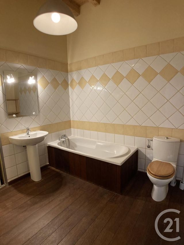 Appartement F4 à louer - 4 pièces - 96.7 m2 - ORNEX - 01 - RHONE-ALPES - Century 21 Adl Genevois