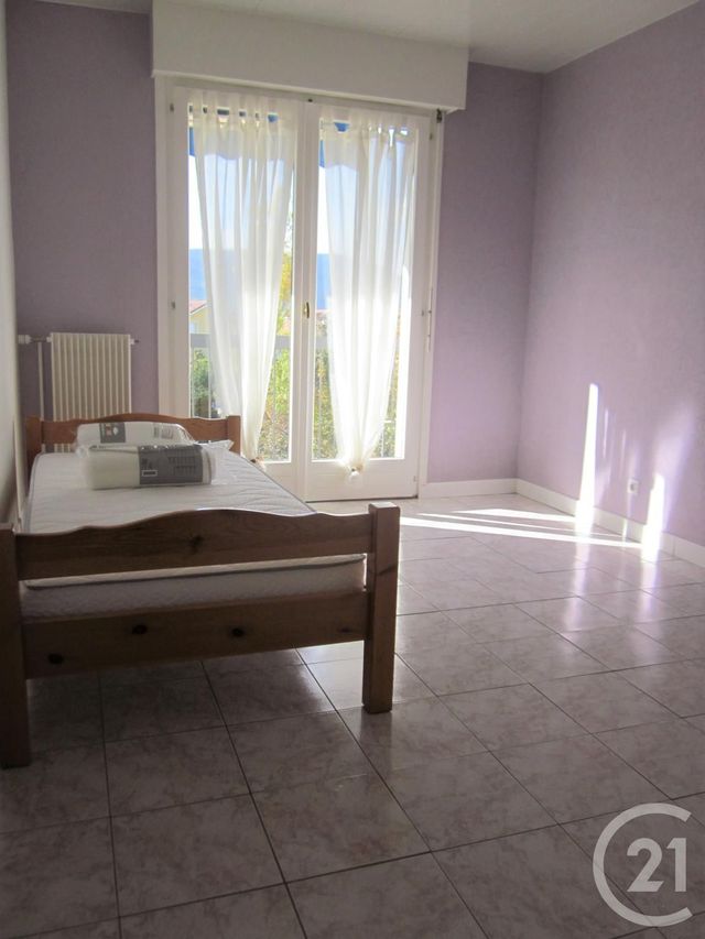 Appartement F3 à louer - 4 pièces - 76.16 m2 - VALLEIRY - 74 - RHONE-ALPES - Century 21 Adl Genevois