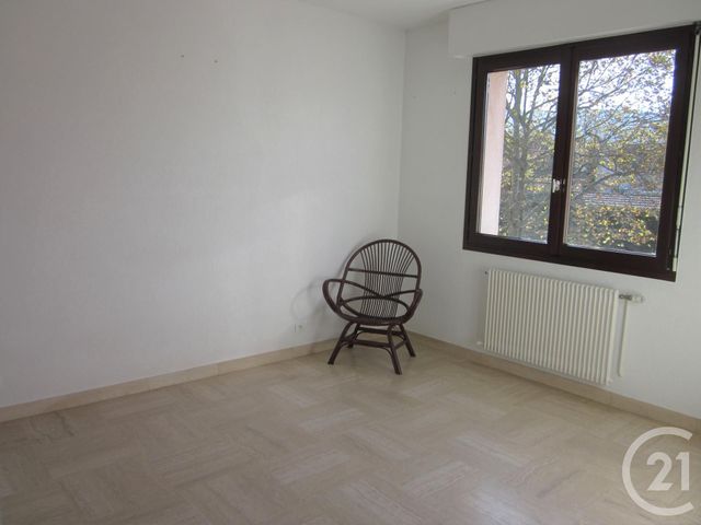 Appartement F3 à louer - 4 pièces - 76.16 m2 - VALLEIRY - 74 - RHONE-ALPES - Century 21 Adl Genevois