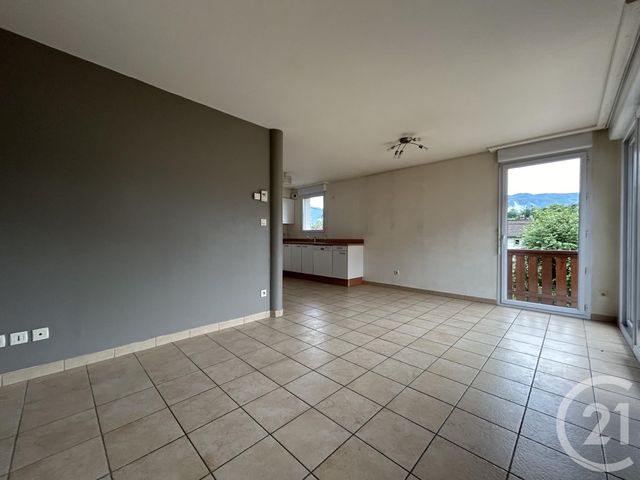 Appartement T4 à louer - 4 pièces - 60.84 m2 - ST JULIEN EN GENEVOIS - 74 - RHONE-ALPES - Century 21 Adl Genevois