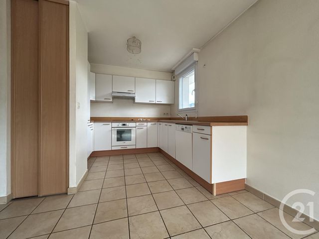 Appartement T4 à louer - 4 pièces - 60.84 m2 - ST JULIEN EN GENEVOIS - 74 - RHONE-ALPES - Century 21 Adl Genevois