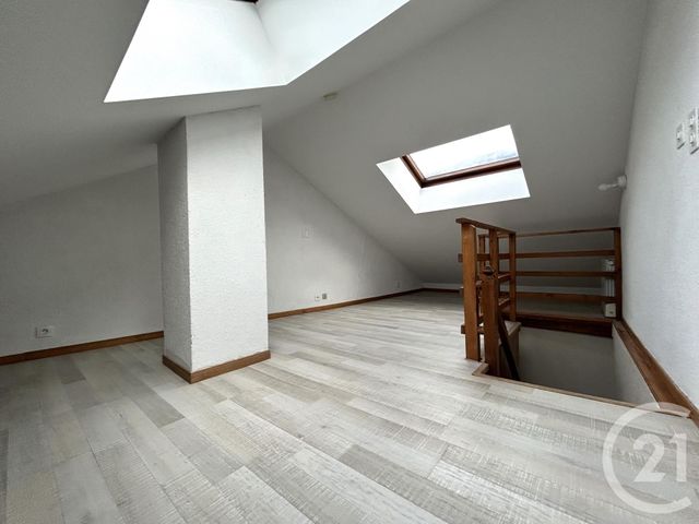 Appartement T3 à louer - 3 pièces - 59.55 m2 - BEAUMONT - 74 - RHONE-ALPES - Century 21 Adl Genevois