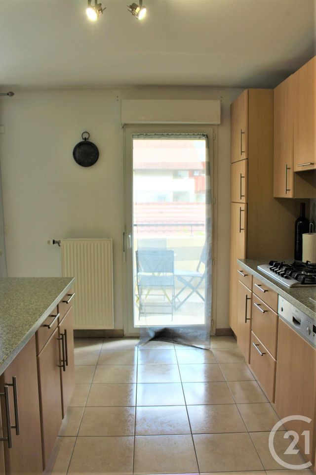 Appartement T3 à louer - 3 pièces - 71.2 m2 - GEX - 01 - RHONE-ALPES - Century 21 Adl Genevois