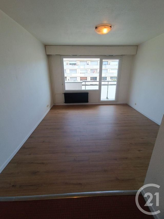 Appartement Studio à louer - 1 pièce - 26.57 m2 - ST JULIEN EN GENEVOIS - 74 - RHONE-ALPES - Century 21 Adl Genevois