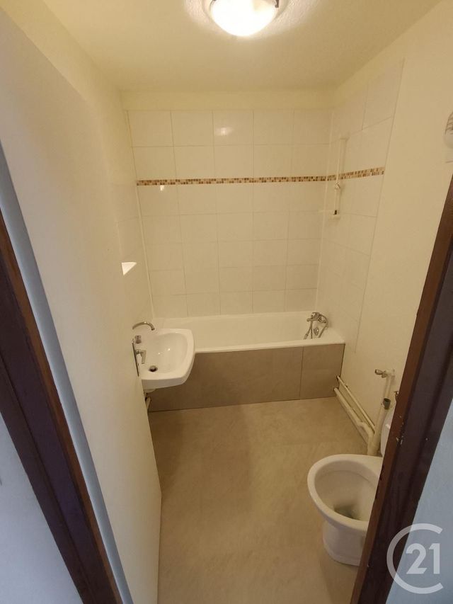 Appartement Studio à louer - 1 pièce - 26.57 m2 - ST JULIEN EN GENEVOIS - 74 - RHONE-ALPES - Century 21 Adl Genevois