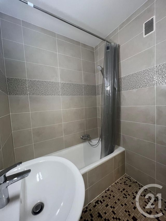 Appartement F1 à louer - 1 pièce - 38.72 m2 - GAILLARD - 74 - RHONE-ALPES - Century 21 Adl Genevois