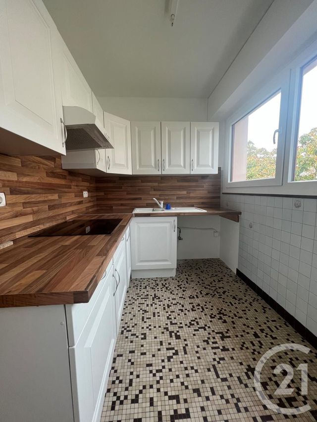 Appartement F1 à louer - 1 pièce - 38.72 m2 - GAILLARD - 74 - RHONE-ALPES - Century 21 Adl Genevois