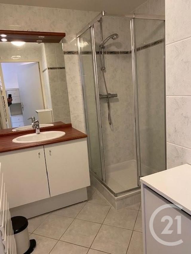 Appartement T1 à louer - 1 pièce - 31.92 m2 - GEX - 01 - RHONE-ALPES - Century 21 Adl Genevois