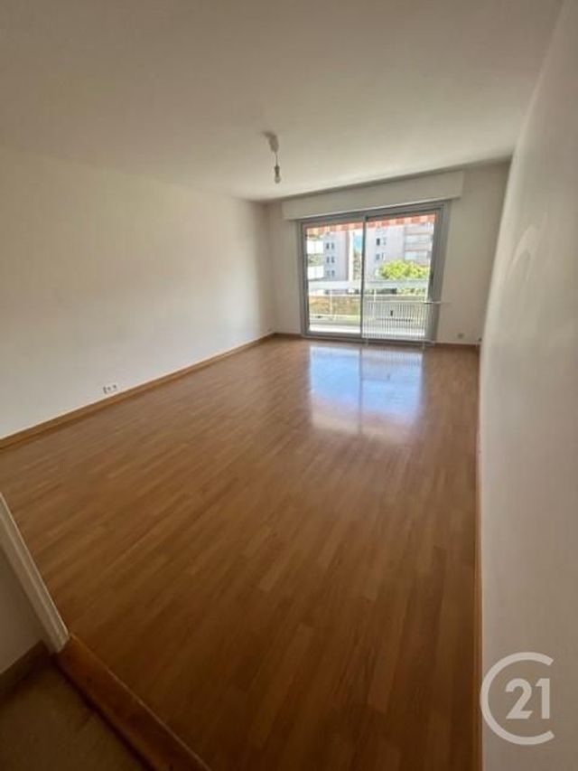Appartement F4 à louer - 4 pièces - 94.38 m2 - ANNEMASSE - 74 - RHONE-ALPES - Century 21 Adl Genevois