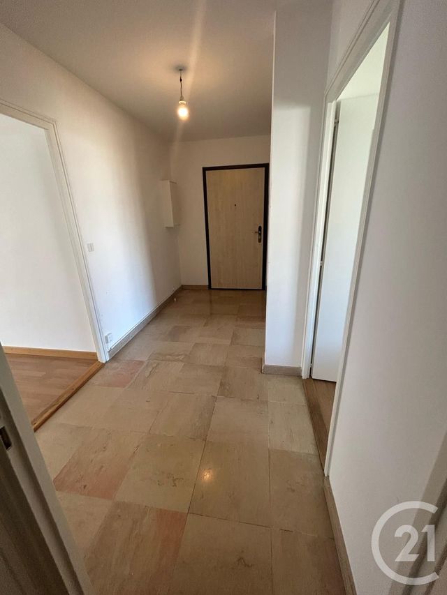 Appartement F4 à louer - 4 pièces - 94.38 m2 - ANNEMASSE - 74 - RHONE-ALPES - Century 21 Adl Genevois